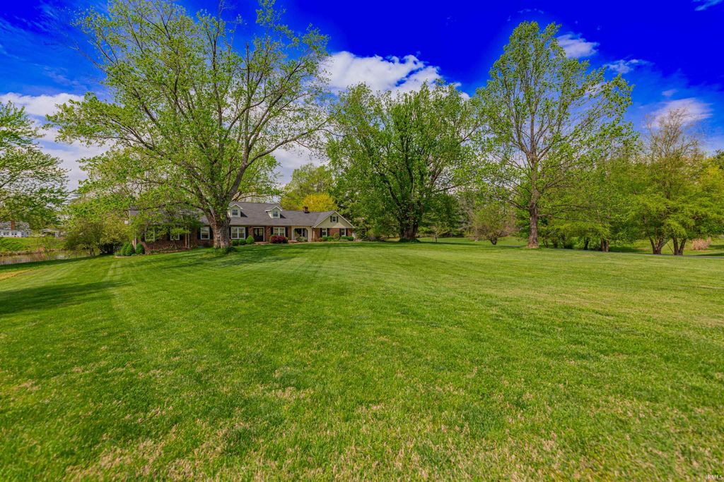 Photo of 7220 Henze Road, Evansville, IN 47720 (MLS # 202612800)