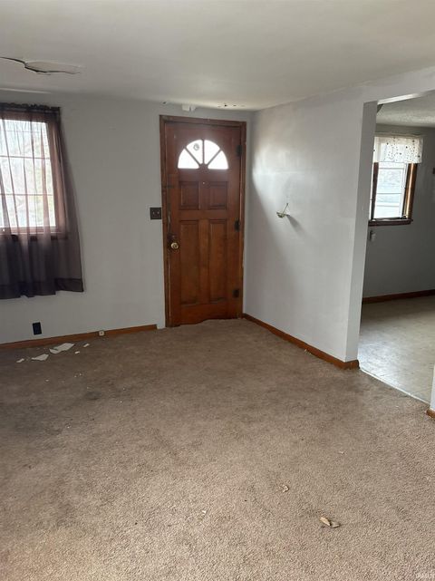 Tiny photo for 903 N Courtland Avenue, Kokomo, IN 46901 (MLS # 202605699)