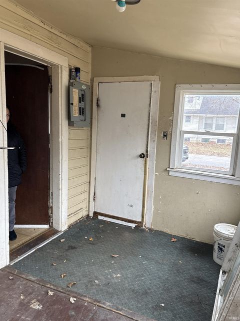 Tiny photo for 903 N Courtland Avenue, Kokomo, IN 46901 (MLS # 202605699)