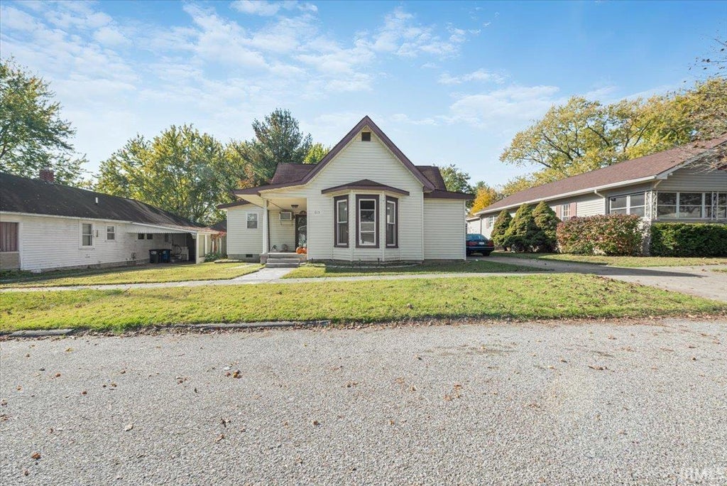 Photo of 615 S Street, Bedford, IN 47421 (MLS # 202644823)