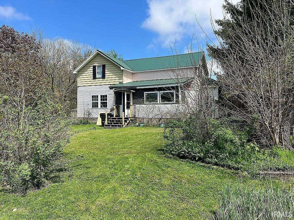Photo of 124 W Orange Street, Cromwell, IN 46732 (MLS # 202628982)