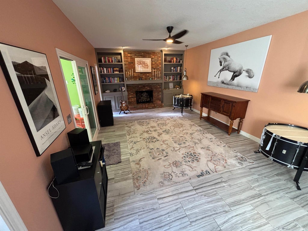 Photo of 5024 Reed Road, Fort Wayne, IN 46835 (MLS # 202638942)