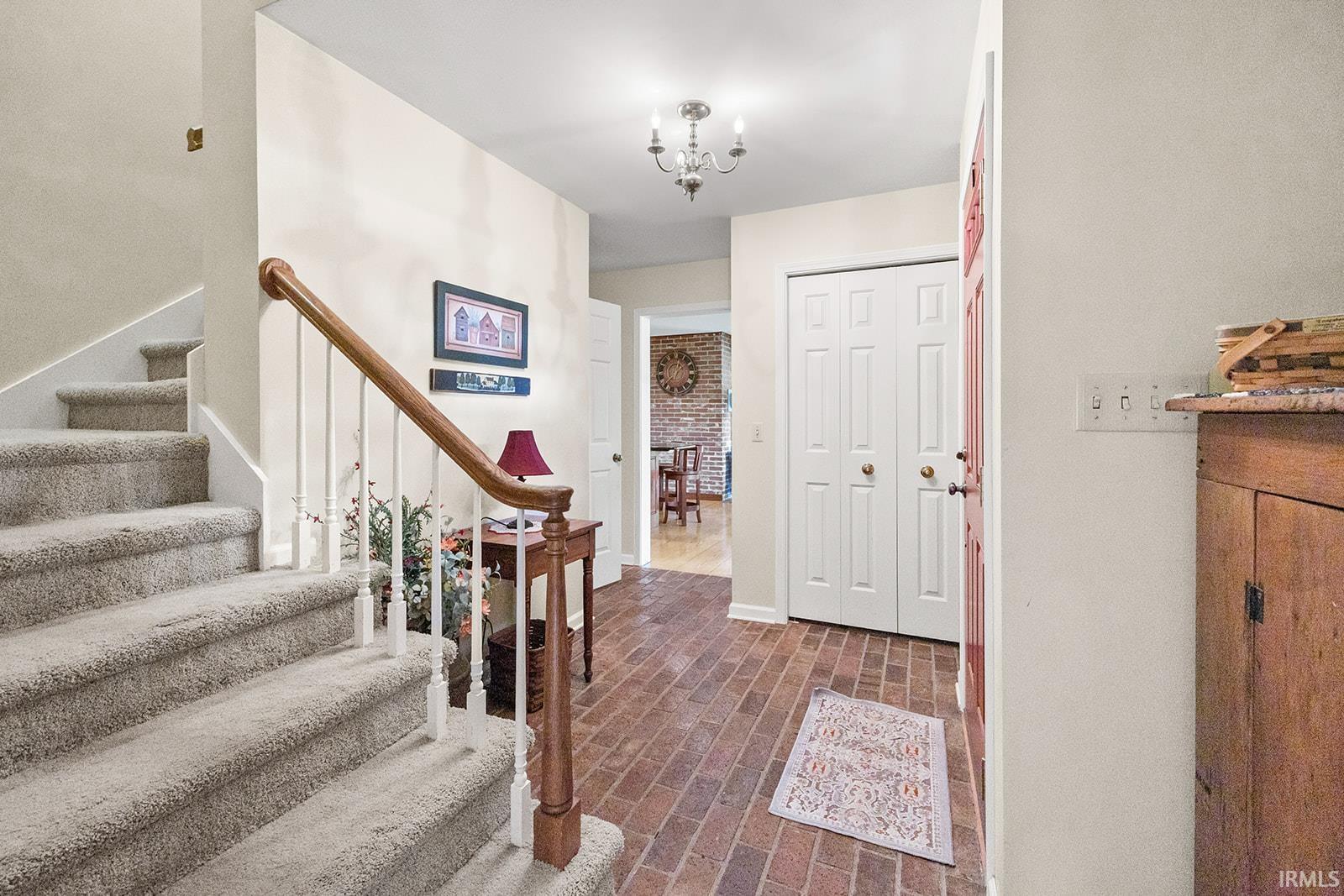 3930 Deerpath Place