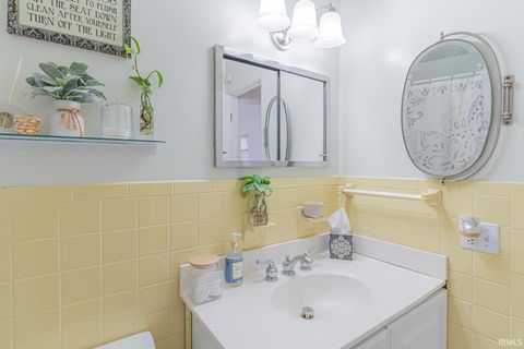 Tiny photo for 19275 Wedgewood Drive, South Bend, IN 46637 (MLS # 202612677)