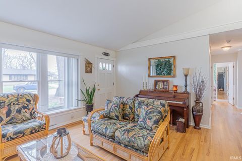 Tiny photo for 19275 Wedgewood Drive, South Bend, IN 46637 (MLS # 202612677)