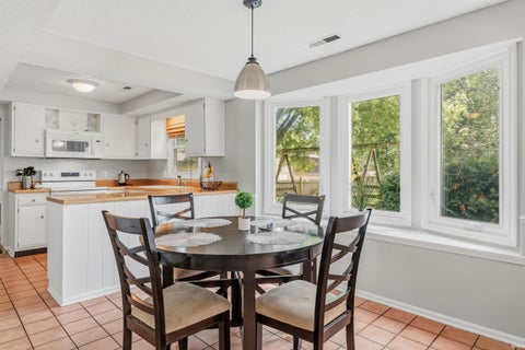 Tiny photo for 9919 E Limberlost Trail, Fort Wayne, IN 46825 (MLS # 202631898)