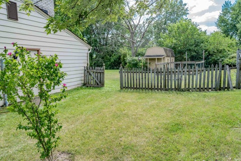 Tiny photo for 9919 E Limberlost Trail, Fort Wayne, IN 46825 (MLS # 202631898)