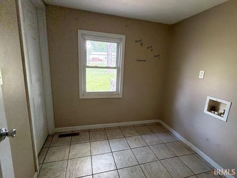 Tiny photo for 320 Elm Street, Lynnville, IN 47619 (MLS # 202618736)