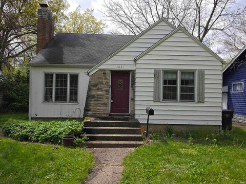 Photo for 1621 College Street