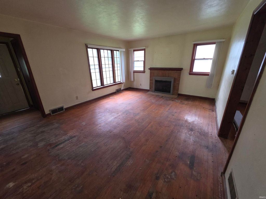 Photo of 1621 College Street, South Bend, IN 46628 (MLS # 202617106)