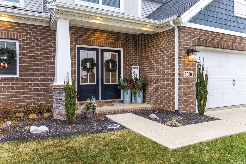 Photo of 5680 Brompton Drive, Newburgh, IN 47630 (MLS # 202549615)