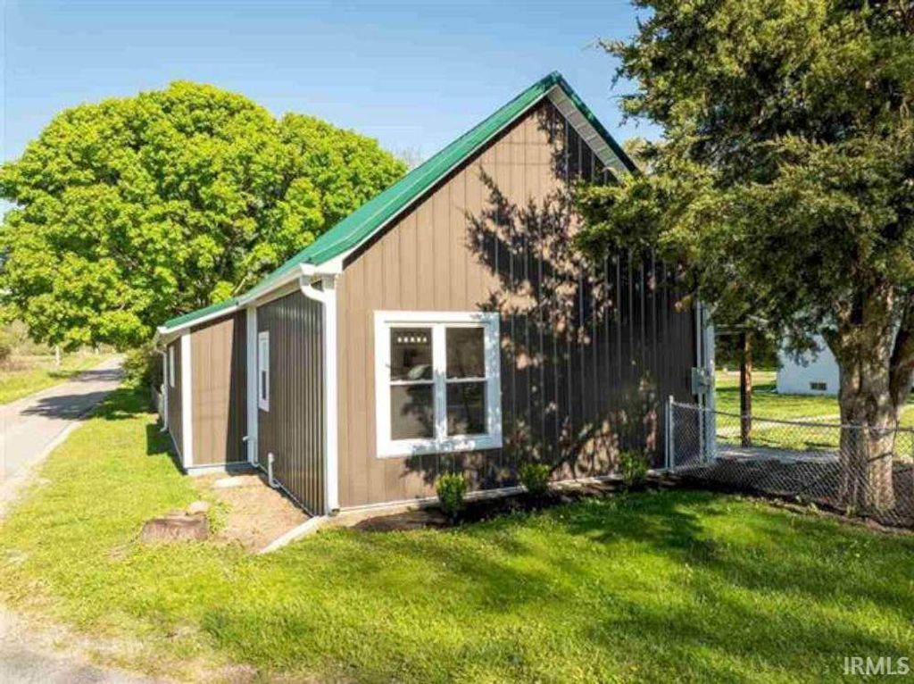 Photo of 10577 Dalton Road, Hagerstown, IN 47346 (MLS # 202628101)