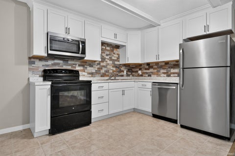 Tiny photo for 1904 ST. CHARLES Court, Kokomo, IN 46902 (MLS # 202643210)