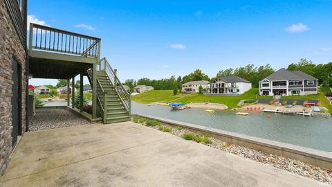 Tiny photo for 215 Ln 282B Hamilton Lake, Hamilton, IN 46742 (MLS # 202622426)