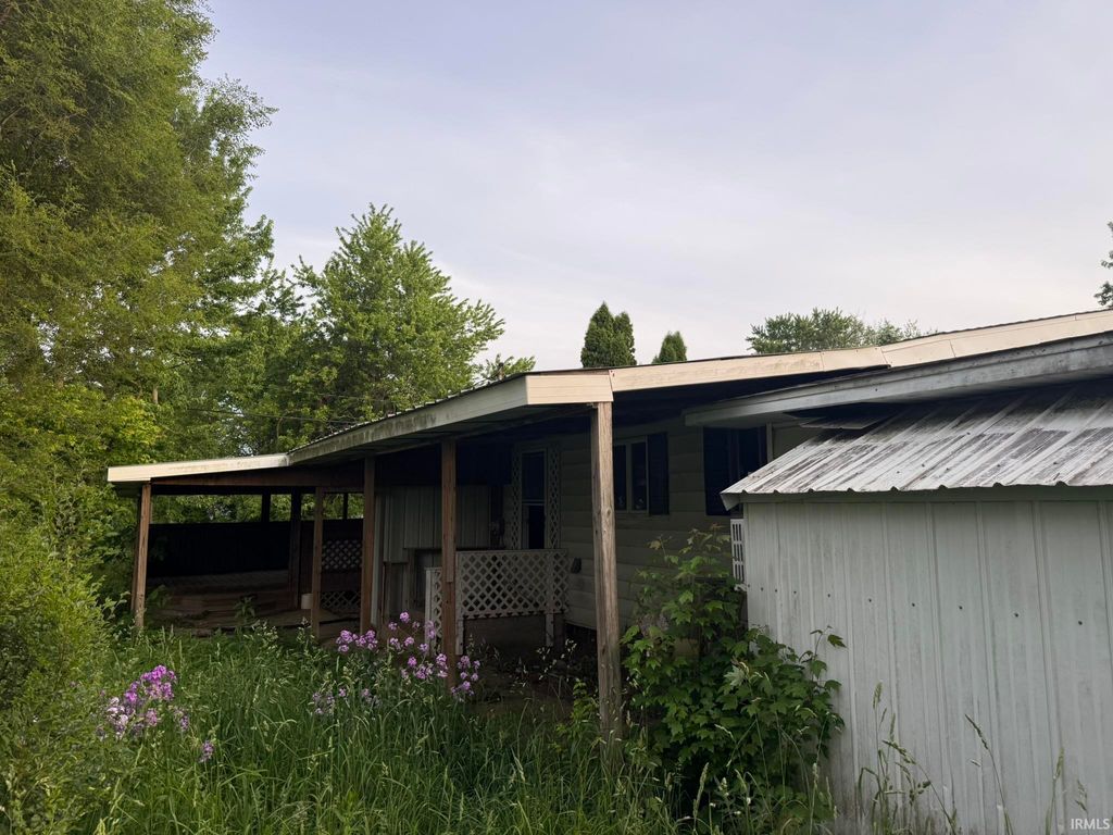 Photo of 4377 S US 33 Highway, Albion, IN 46701 (MLS # 202619943)