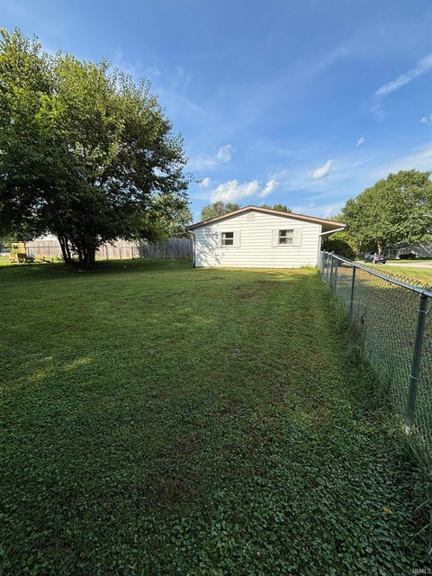 Tiny photo for 8203 Seward Lane, Fort Wayne, IN 46835 (MLS # 202636478)