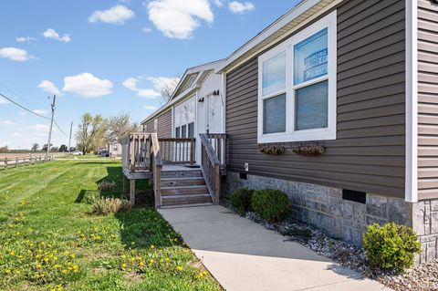 Tiny photo for 2000 N 250 E, Kokomo, IN 46901 (MLS # 202613551)