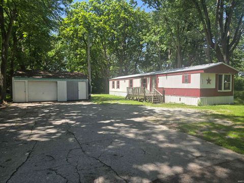 Photo of 1001B Biddinger Lane, Washington, IN 47501 (MLS # 202618002)