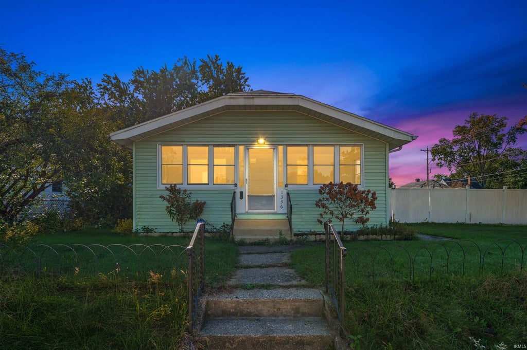 Photo of 1336 E Fox Street, South Bend, IN 46613 (MLS # 202644048)
