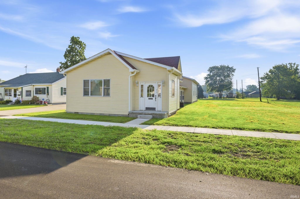Photo of 813 N 11th Street, Elwood, IN 46036 (MLS # 202635448)