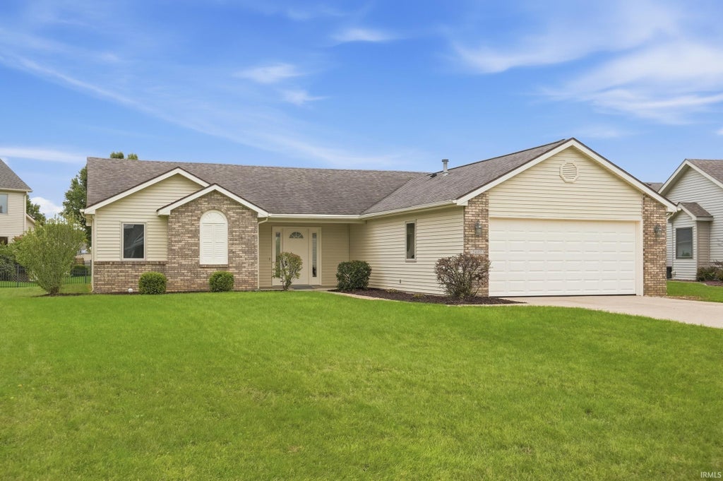 Photo of 2607 Sassafras Cove, Fort Wayne, IN 46818 (MLS # 202639295)