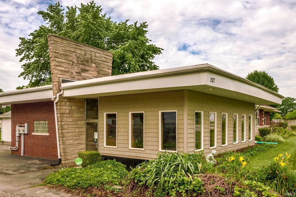 Photo of 207 W Lincoln Highway, New Haven, IN 46774 (MLS # 202605083)