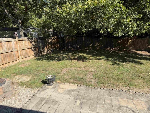 Tiny photo for 2612 Hawthorne Avenue, Evansville, IN 47714 (MLS # 202641788)