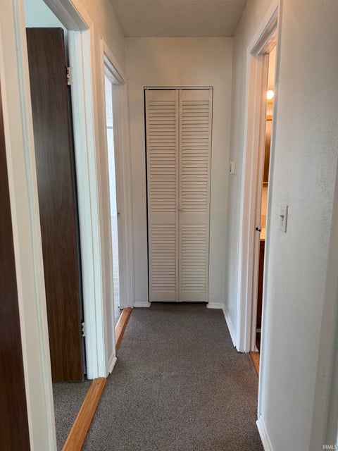 Tiny photo for 2612 Hawthorne Avenue, Evansville, IN 47714 (MLS # 202641788)
