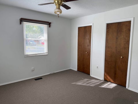 Tiny photo for 2612 Hawthorne Avenue, Evansville, IN 47714 (MLS # 202641788)