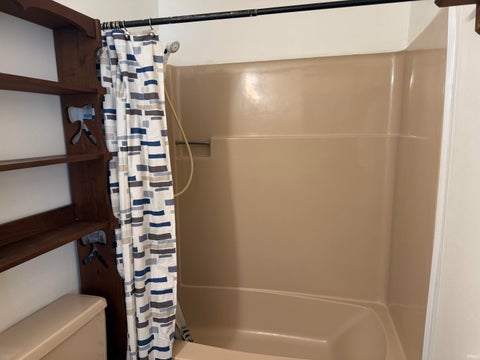 Tiny photo for 2612 Hawthorne Avenue, Evansville, IN 47714 (MLS # 202641788)