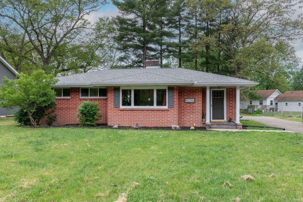Photo of 51795 Juniper Road, South Bend, IN 46637 (MLS # 202619329)