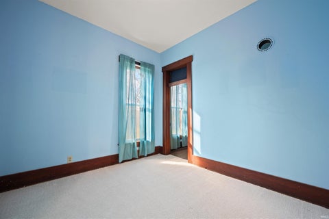 Tiny photo for 8849 E 100 S Road, Marion, IN 46953 (MLS # 202609537)
