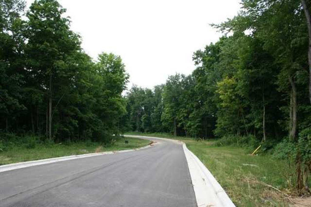 Photo of 2265 Highlander Drive, Warsaw, IN 46580 (MLS # 202602814)