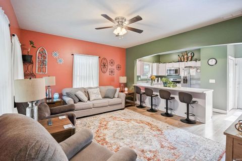 Tiny photo for 748 S Washington Street, Kokomo, IN 46902 (MLS # 202624088)