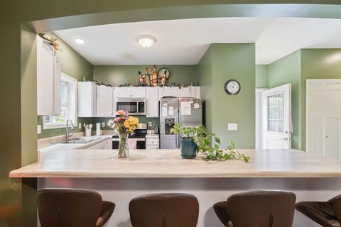 Tiny photo for 748 S Washington Street, Kokomo, IN 46902 (MLS # 202624088)