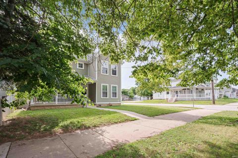 Tiny photo for 748 S Washington Street, Kokomo, IN 46902 (MLS # 202624088)