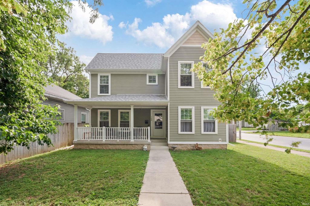 Photo of 748 S Washington Street, Kokomo, IN 46902 (MLS # 202624088)