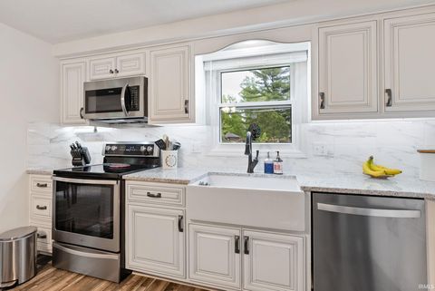 Tiny photo for 5323 Fernwood Avenue, Fort Wayne, IN 46809 (MLS # 202618398)