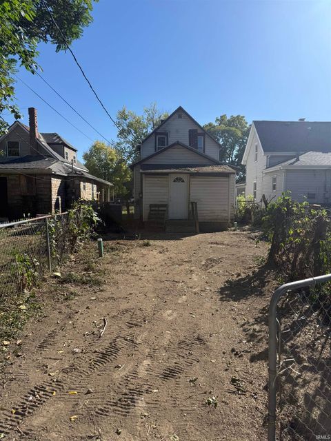 Tiny photo for 710 E Jefferson Street, Kokomo, IN 46901 (MLS # 202540786)