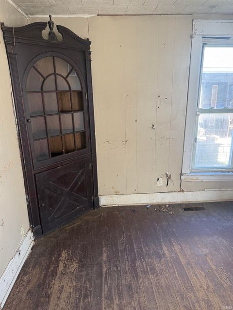 Tiny photo for 710 E Jefferson Street, Kokomo, IN 46901 (MLS # 202540786)