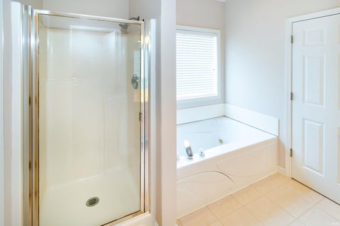 Tiny photo for 3701 Cobblefield Drive, Evansville, IN 47711 (MLS # 202630319)