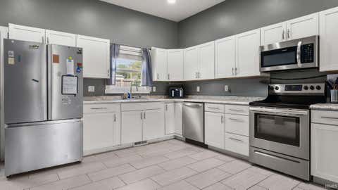 Tiny photo for 2103 H Street, Bedford, IN 47421 (MLS # 202635234)