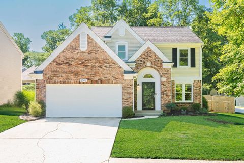 Photo of 2145 S White Tail Run, Bloomington, IN 47401 (MLS # 202626069)