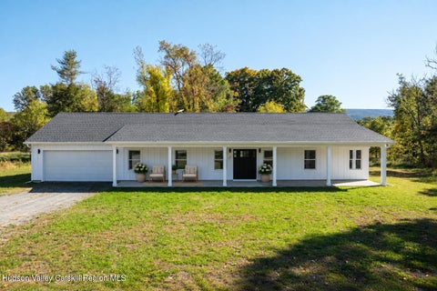 Photo of 2 Vernooy Drive, Kerhonkson, NY 12446 (MLS # 20266055)