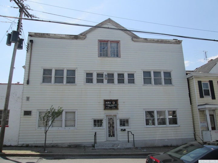 Photo 1 of 26 — 513-515 Columbia Street, Hudson, NY 12534