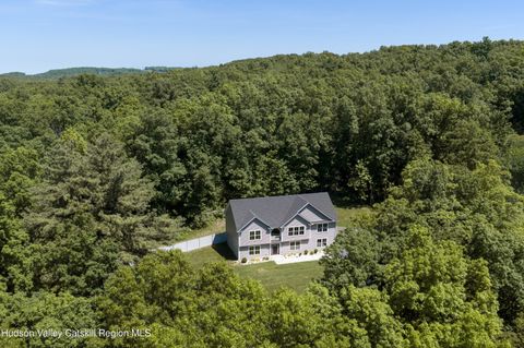 Photo of 25 Maple Hill Ridge, Red Hook, NY 12571 (MLS # 20262766)