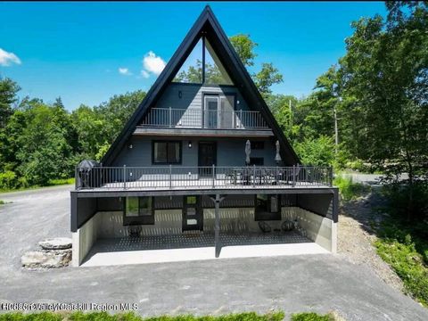 Photo of 686 Green Lake Road, Athens, NY 12015 (MLS # 20255952)