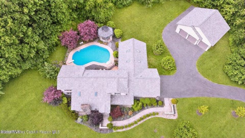 Photo of 1 Rainbow Way, Malta, NY 12020 (MLS # 20264042)