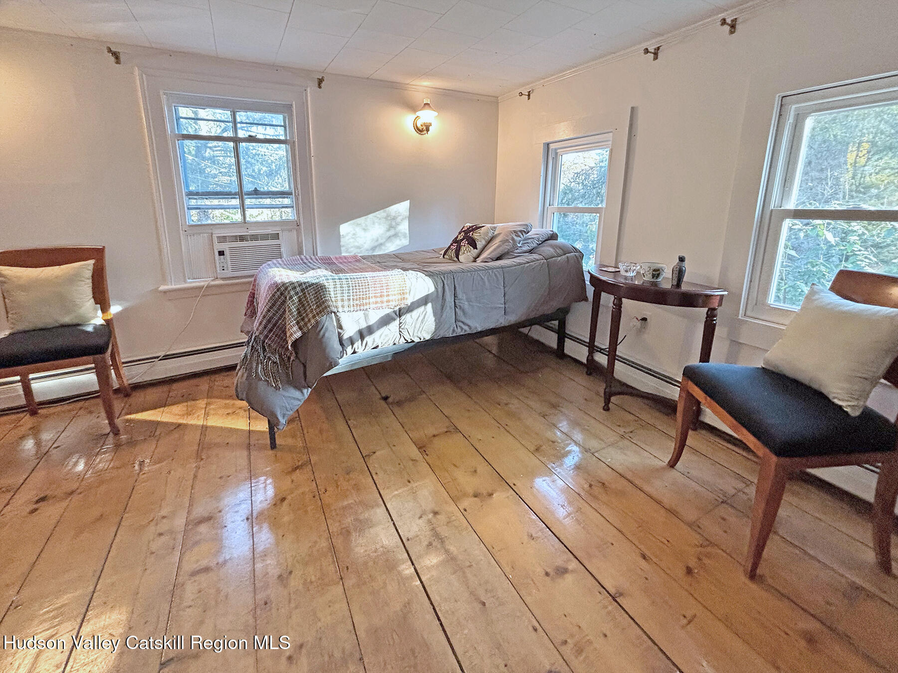 Saugerties, New York 12477, United States, 3 Bedrooms Bedrooms, ,1 BathroomBathrooms,Residential,Active,219852