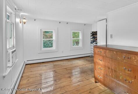 Saugerties, New York 12477, United States, 3 Bedrooms Bedrooms, ,1 BathroomBathrooms,Residential,Active,219852